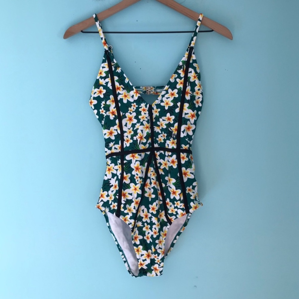 Cupshe Floral Piping V-Neck Padded Back Cut-Out One Piece Swimsuit Green S